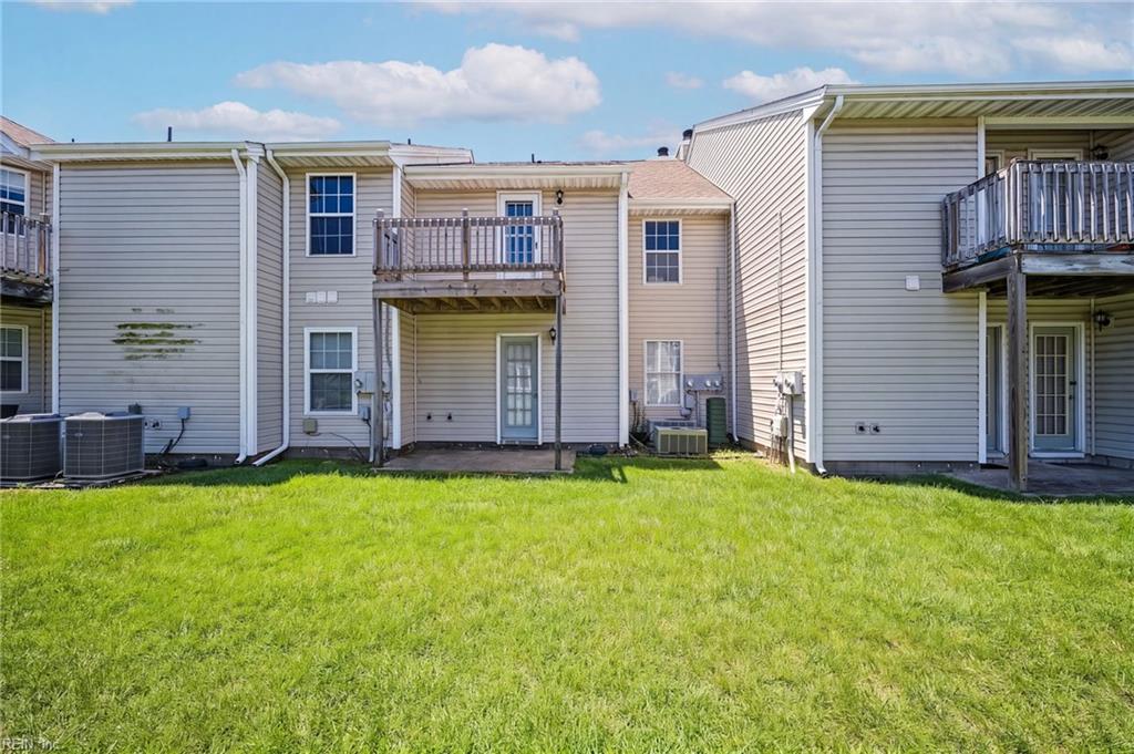 3506 Markham CT