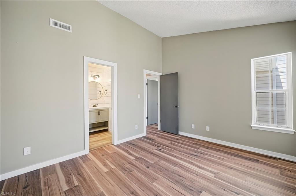 3506 Markham CT