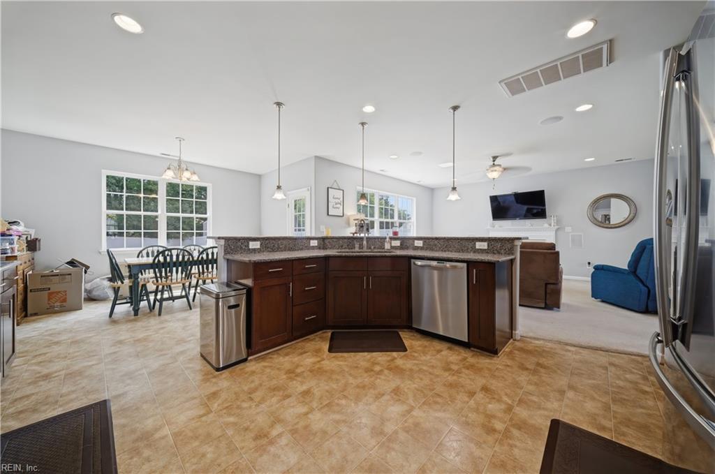 956 Elliott RD