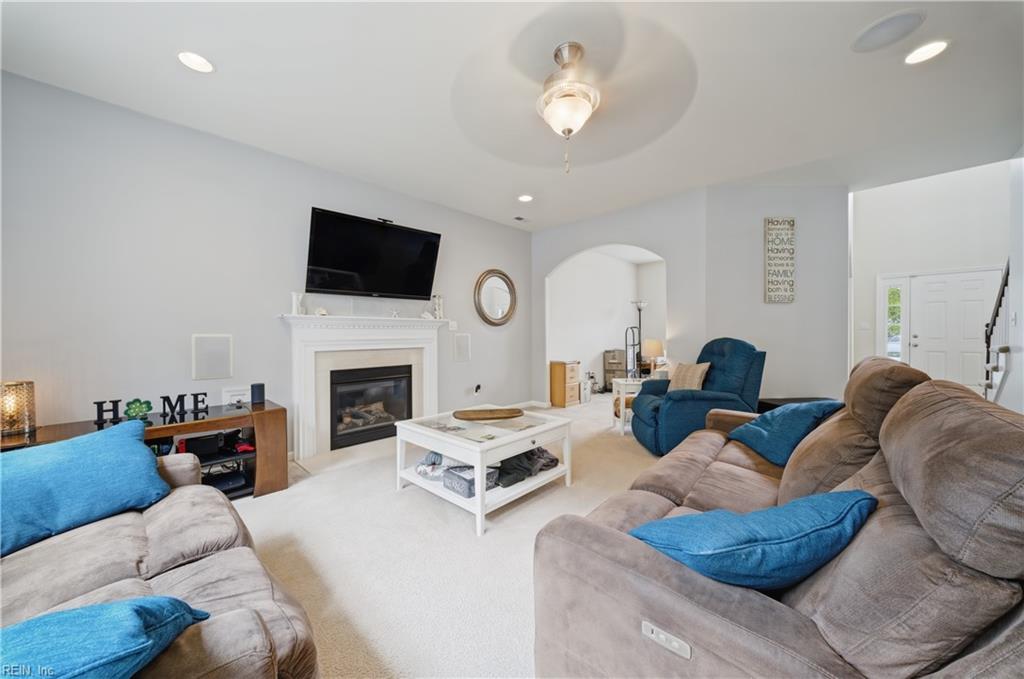 956 Elliott RD