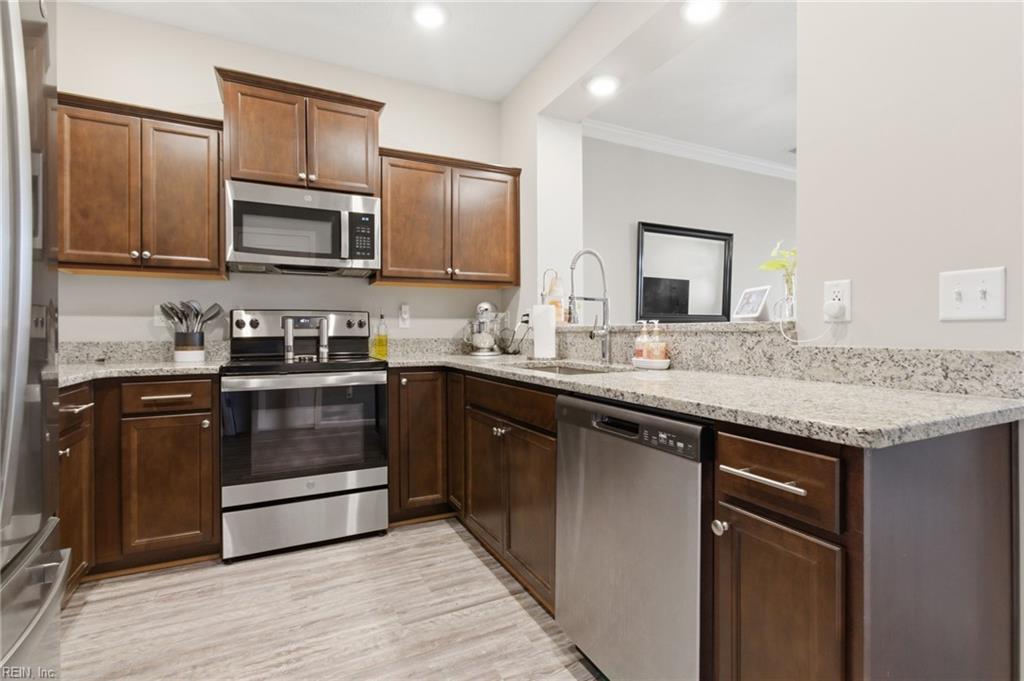 909 Kathy Ann WAY