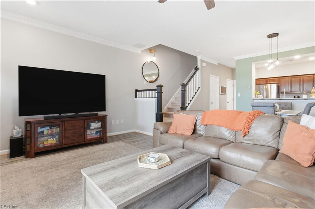 909 Kathy Ann WAY