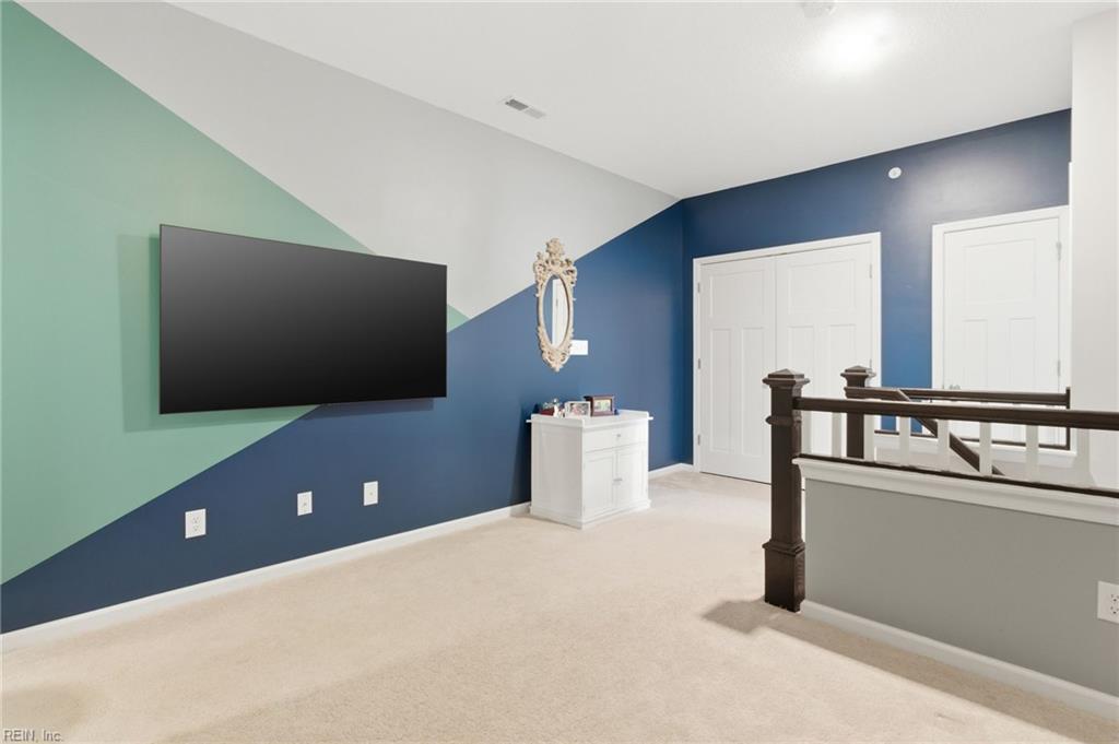 909 Kathy Ann WAY