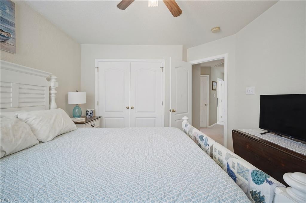4709 Feldspar QUAY
