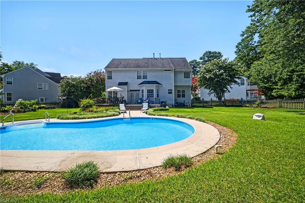4709 Feldspar QUAY