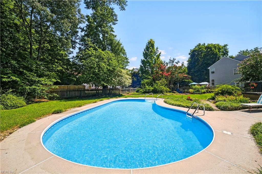 4709 Feldspar QUAY