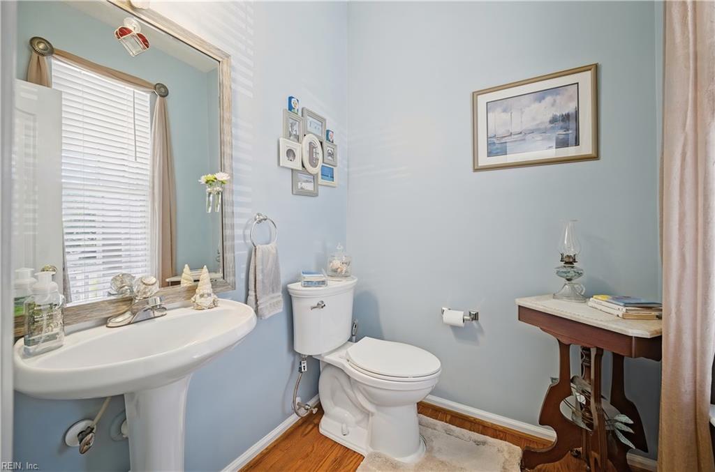 4709 Feldspar QUAY