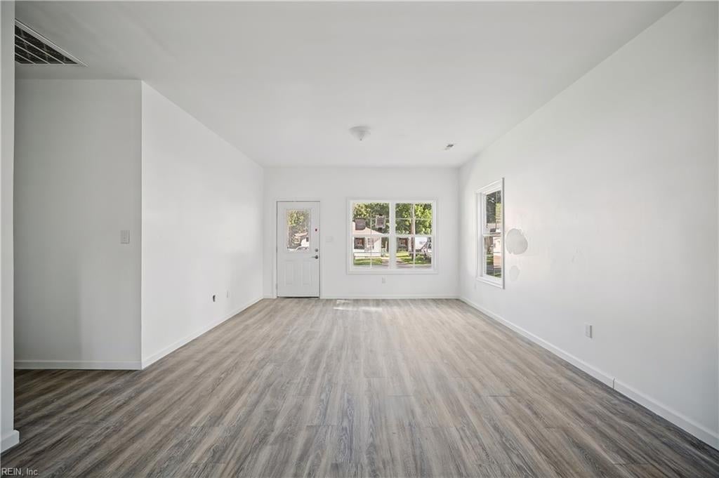 2133 Arizona AVE