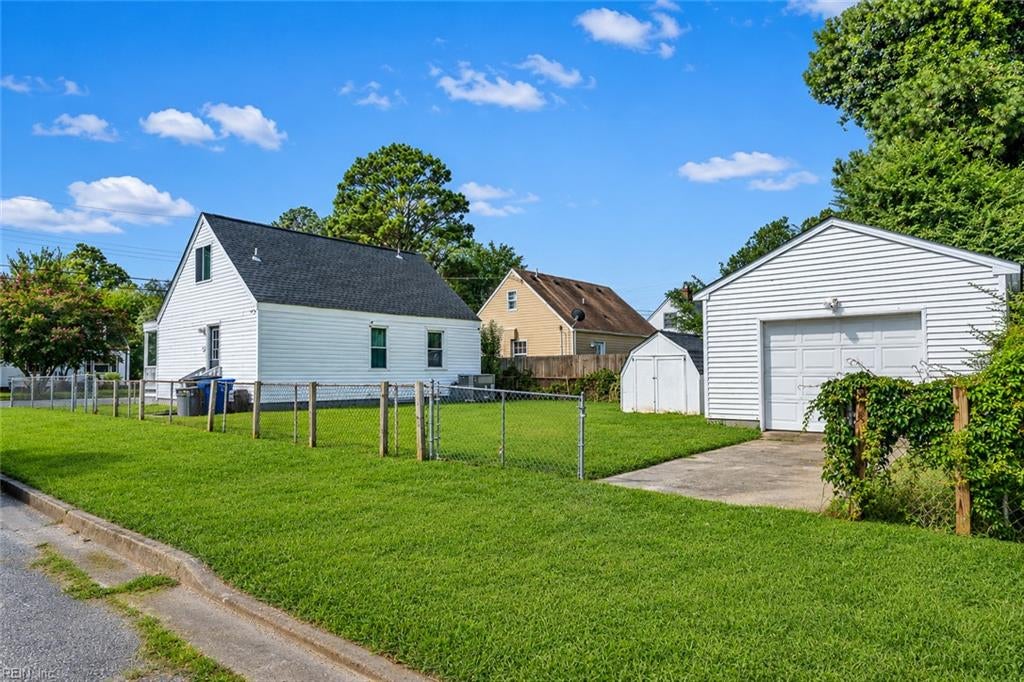 3400 Arlington PL