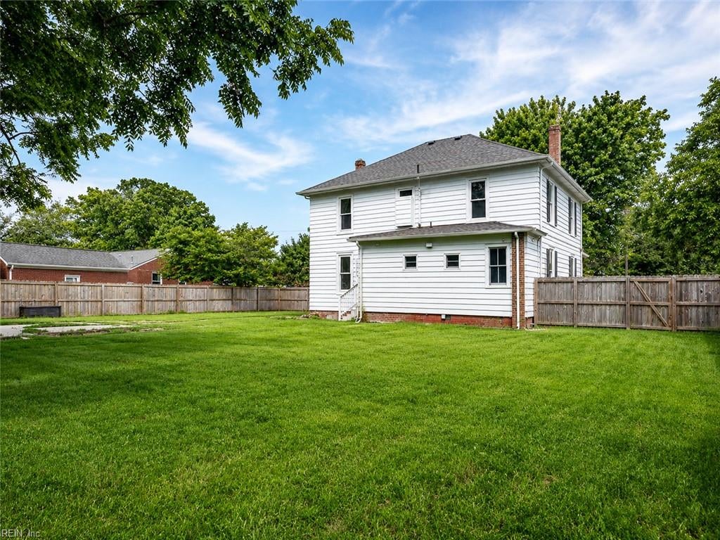 498 Romayne DR