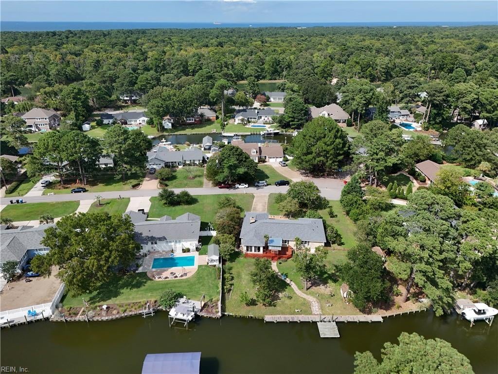 2305 Spindrift RD