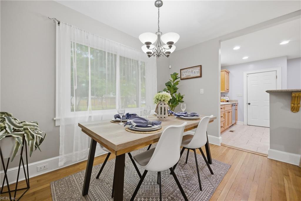 104 E Severn RD