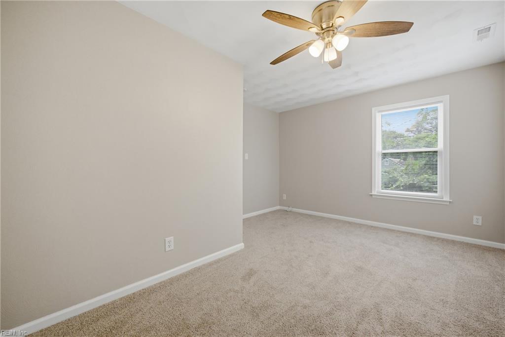 104 E Severn RD
