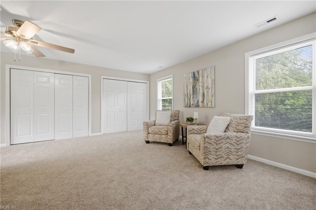 104 E Severn RD