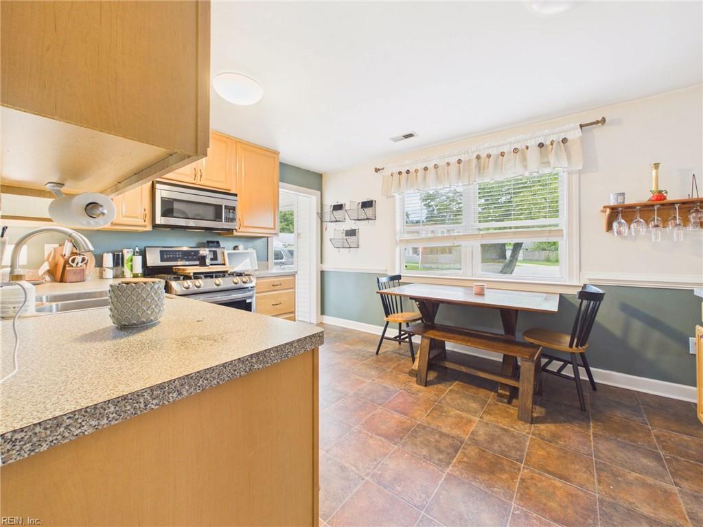 669 Raff CT
