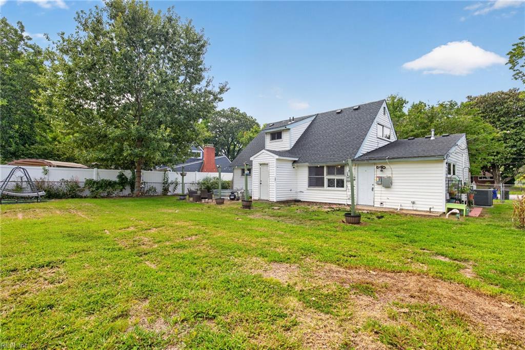 6112 Grimes CT