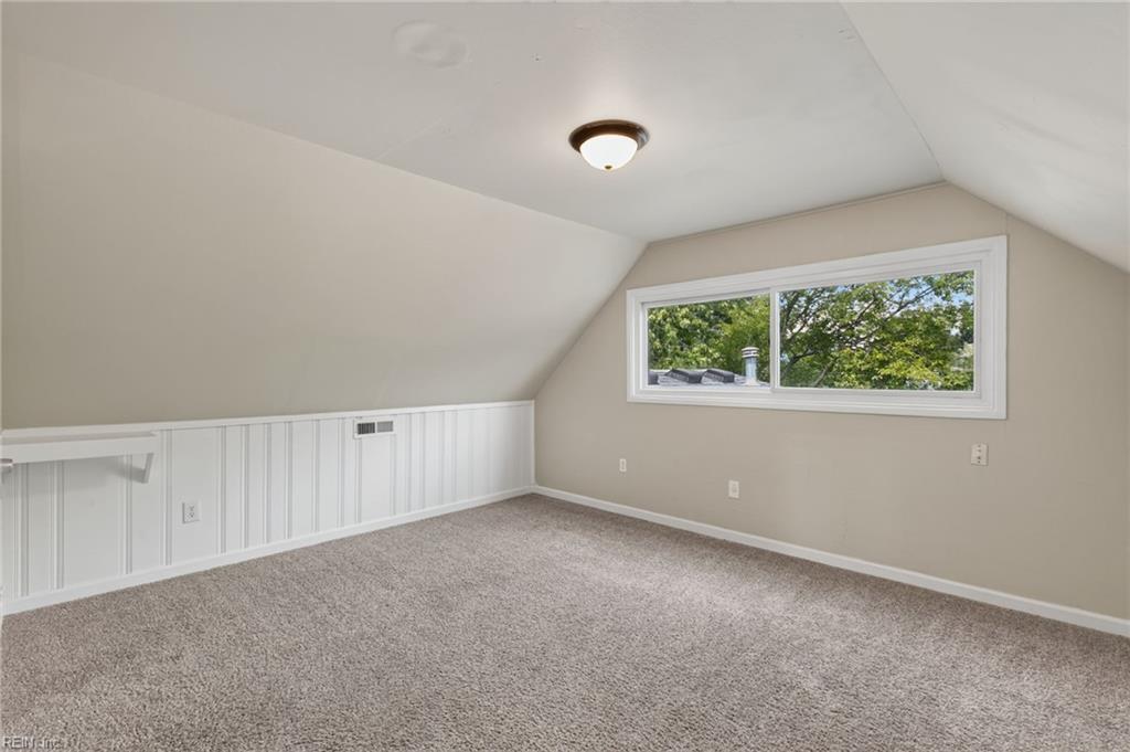 6112 Grimes CT