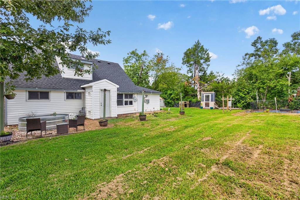 6112 Grimes CT