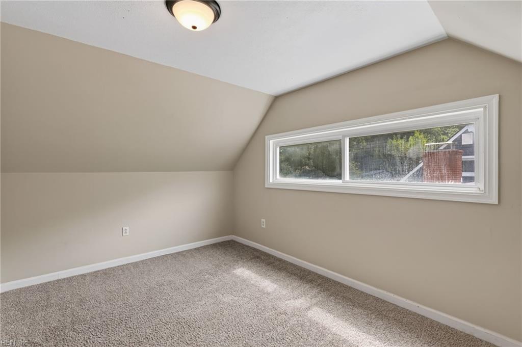 6112 Grimes CT