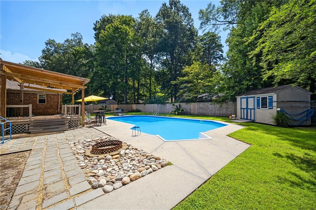 5729 Hamlet RD