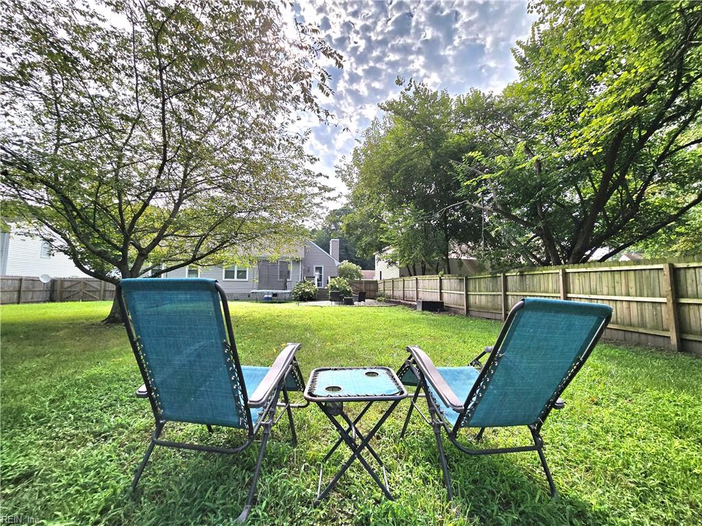 2460 Broadnax CIR