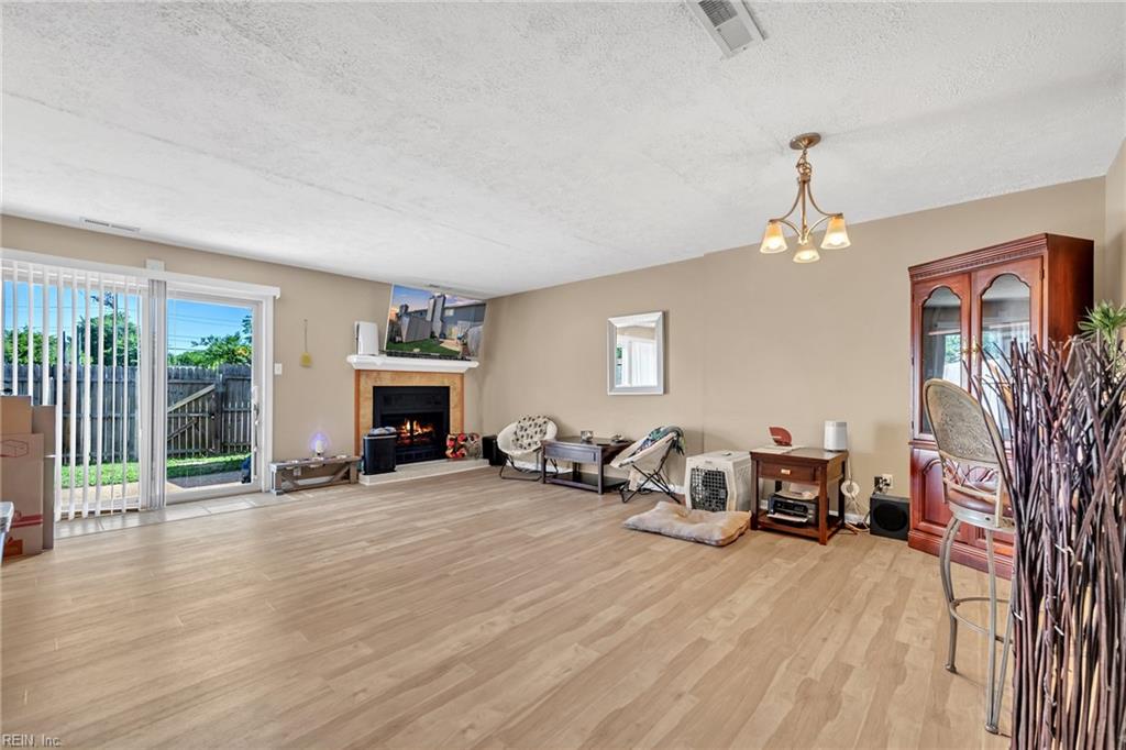 3606 Chimney Creek DR