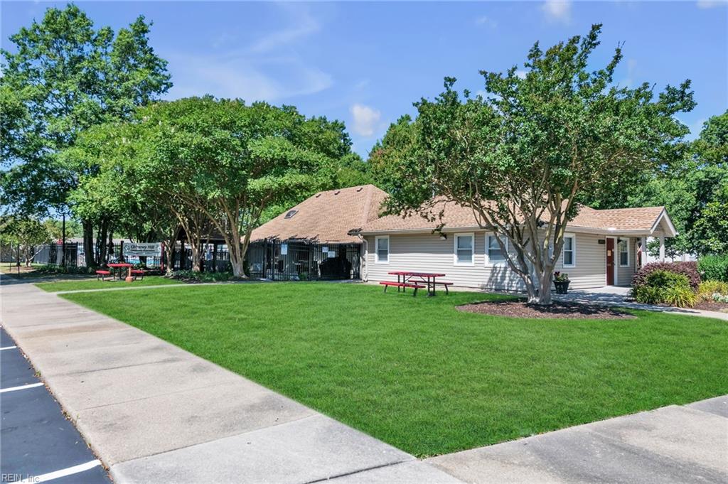 3606 Chimney Creek DR