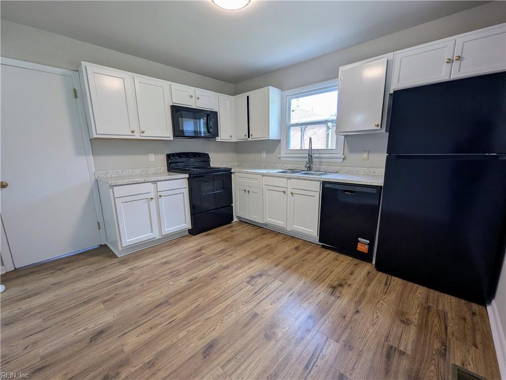 1114 Micott DR