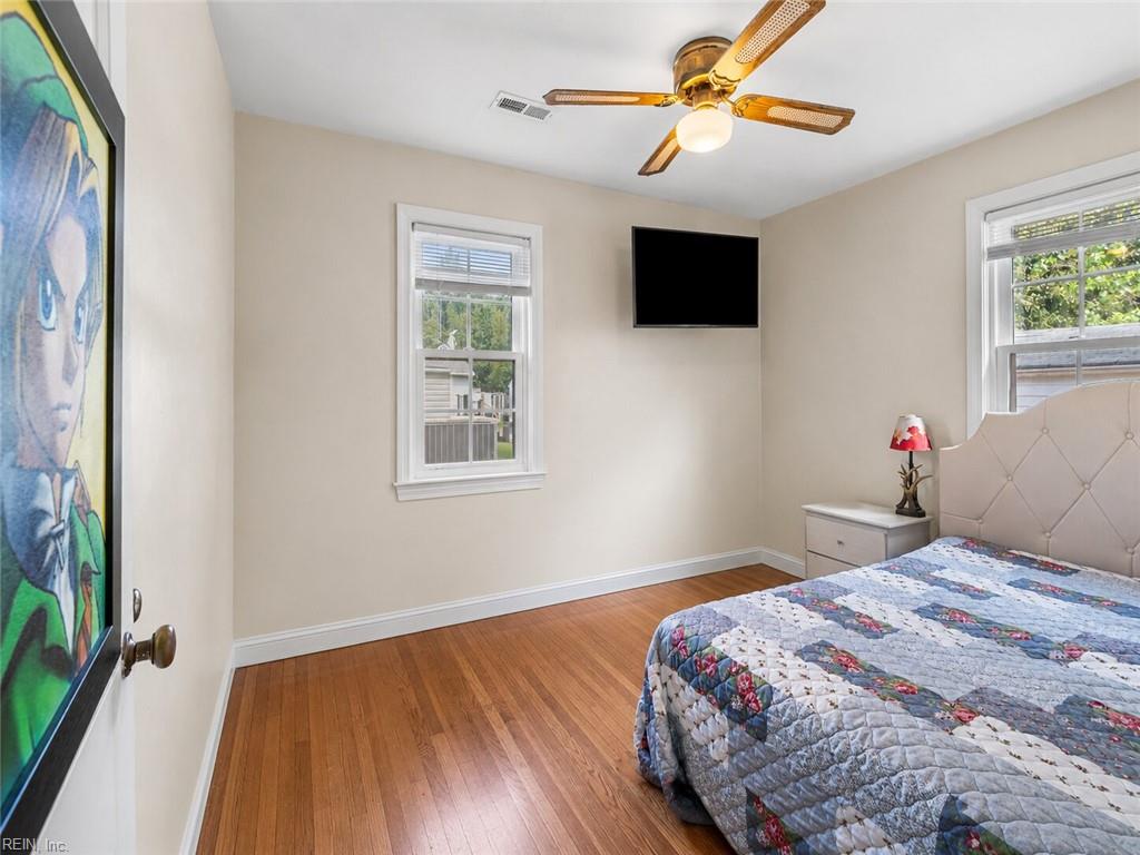 1214 Tyler AVE