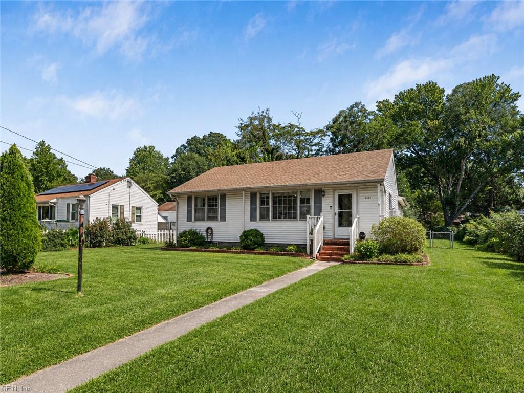 1214 Tyler AVE