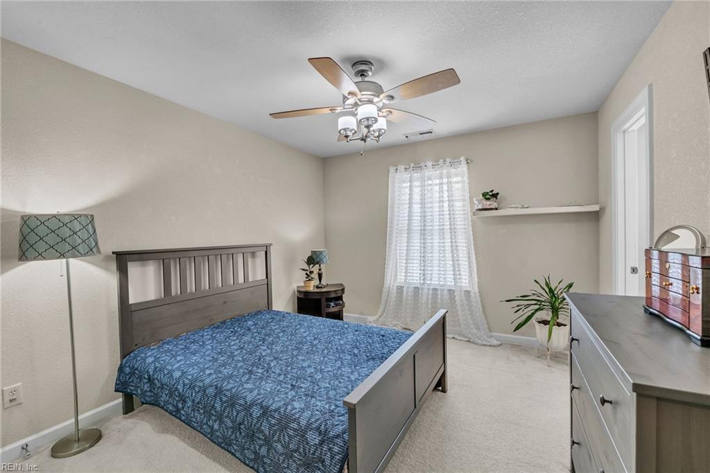 2404 Caitlan Loch LN Suit