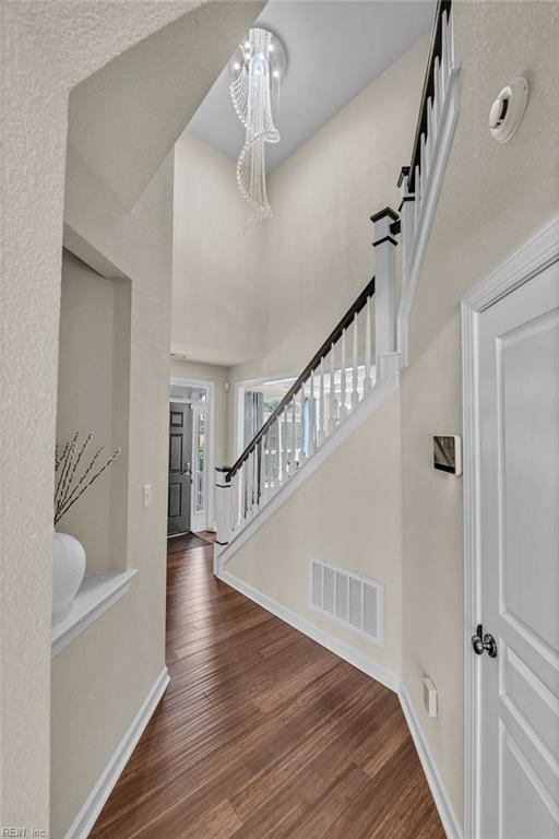 2404 Caitlan Loch LN Suit