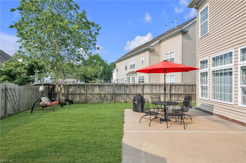 2404 Caitlan Loch LN Suit