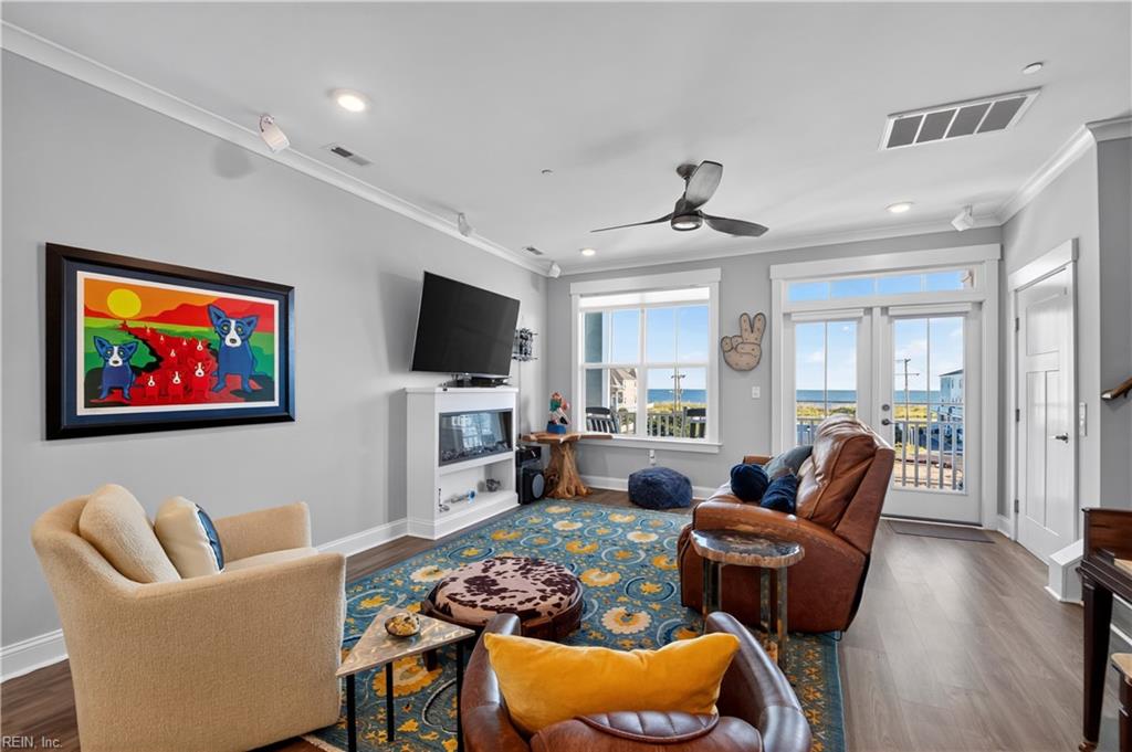 9687 Shore DR