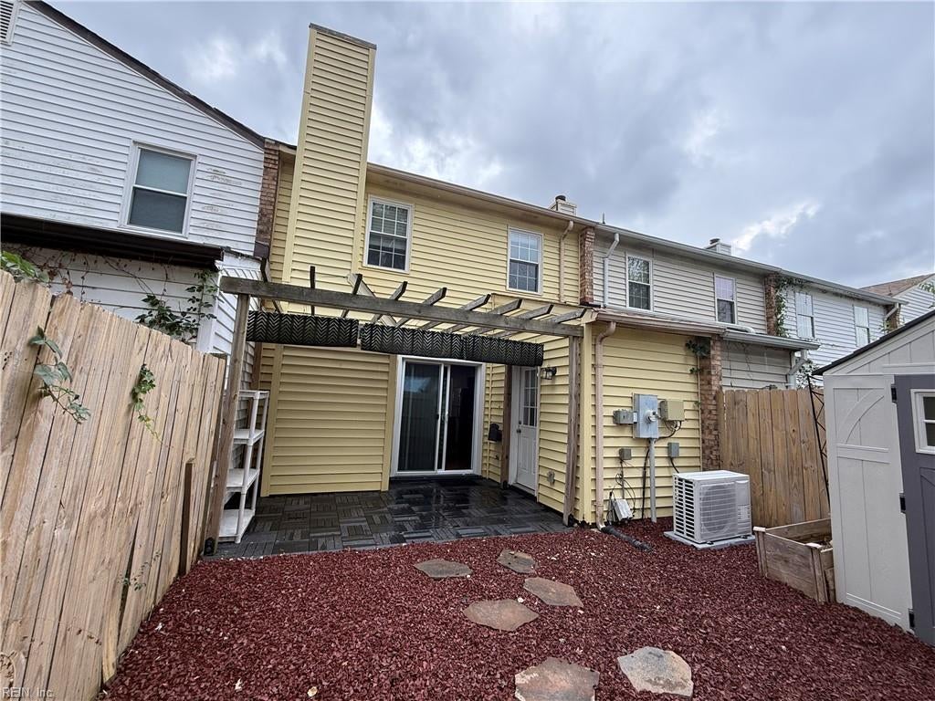 639 Biltmore DR