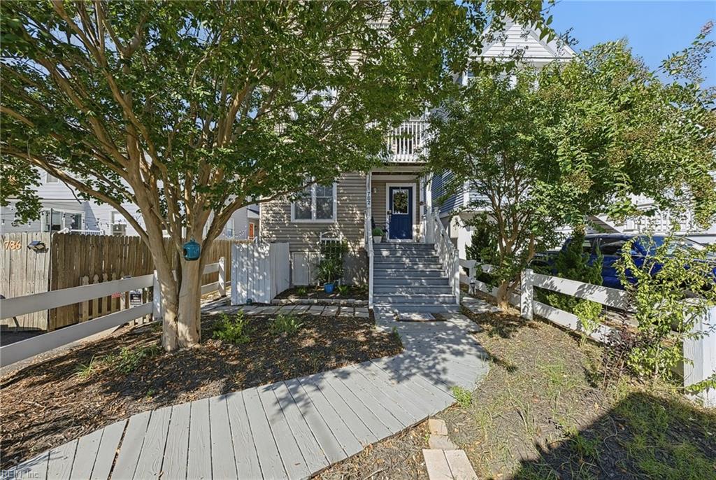 782 W Ocean View AVE