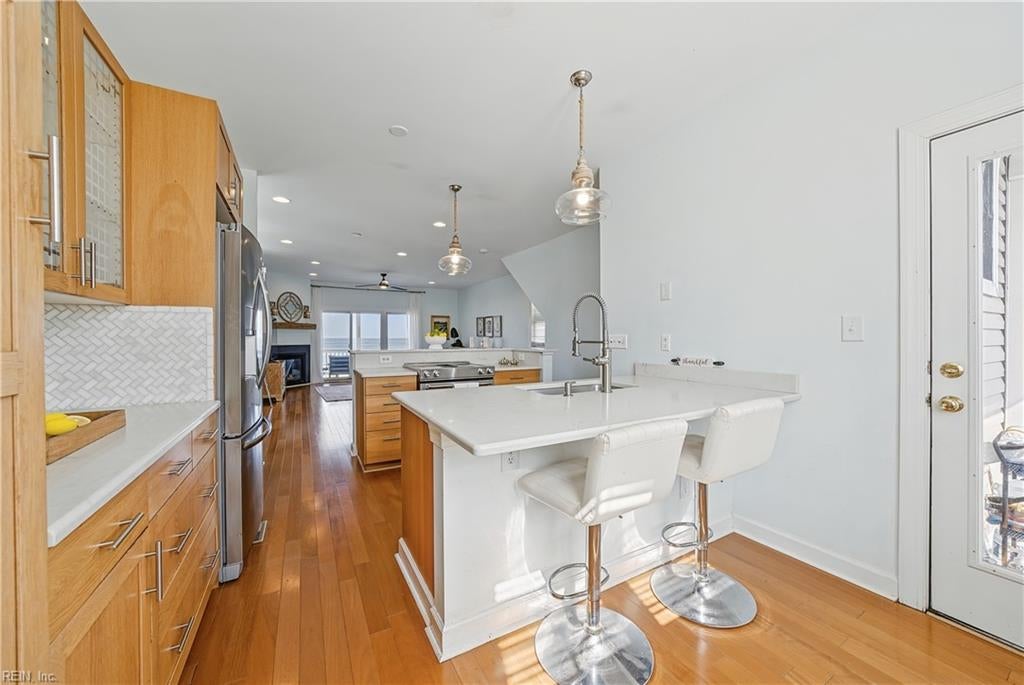782 W Ocean View AVE
