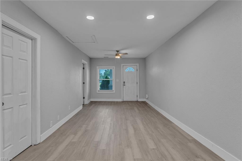 2113 Vincent AVE