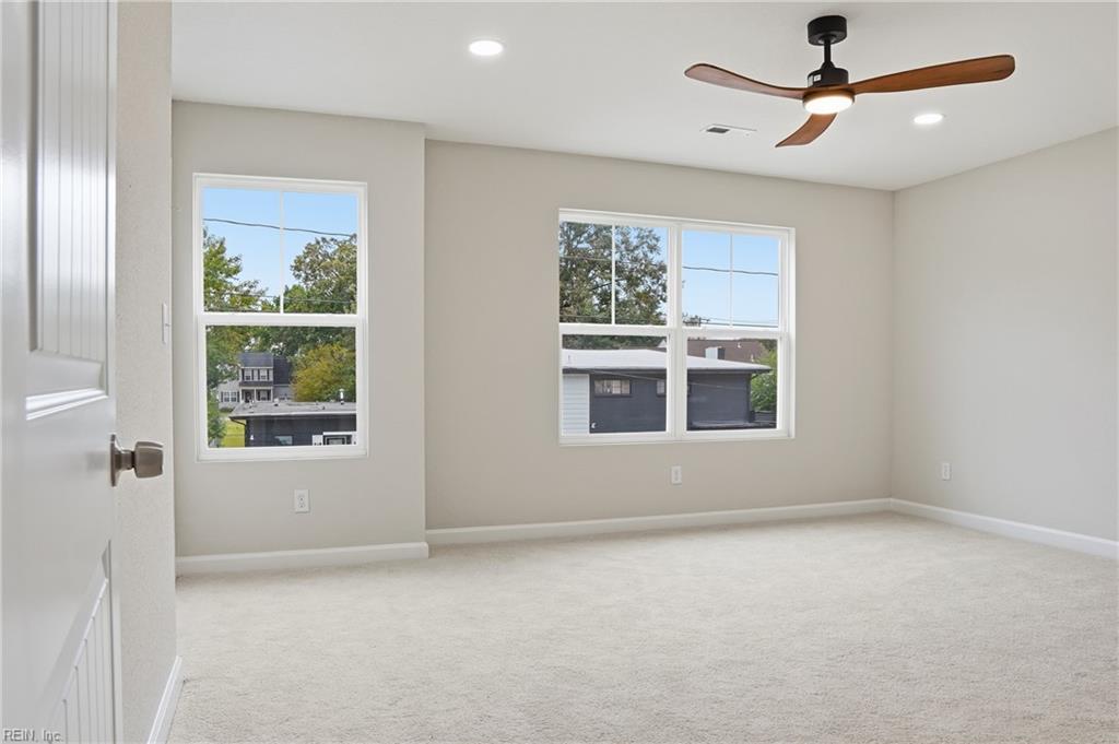 1120 Wilcox AVE