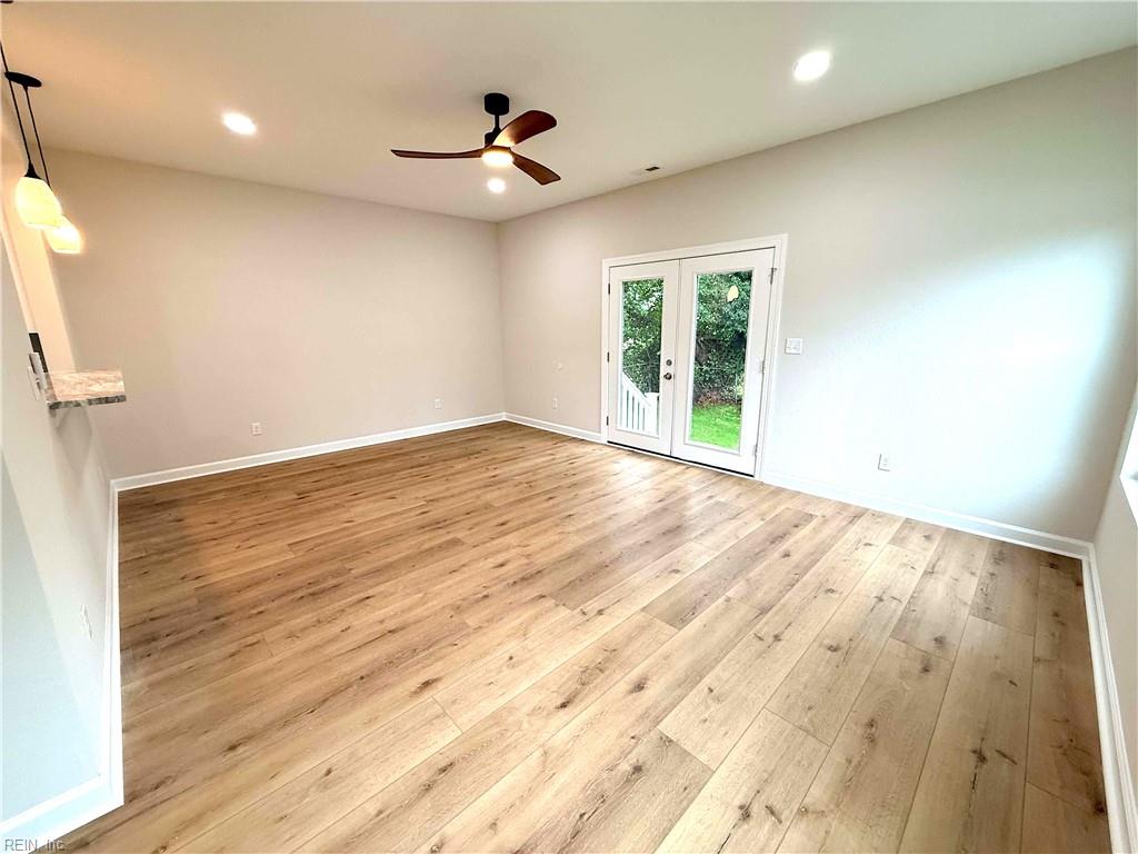 1120 Wilcox AVE