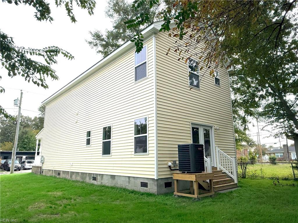 1120 Wilcox AVE