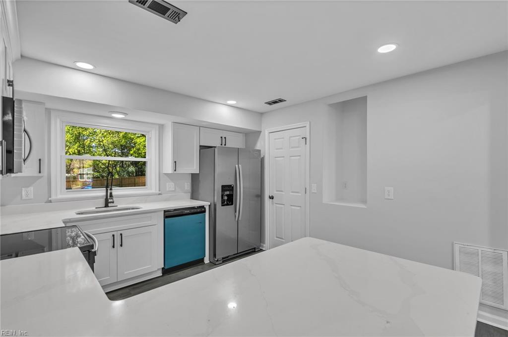 11 Ardmoor DR