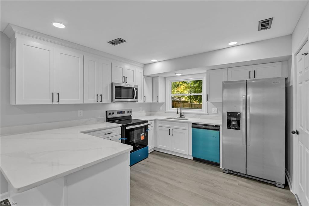 11 Ardmoor DR