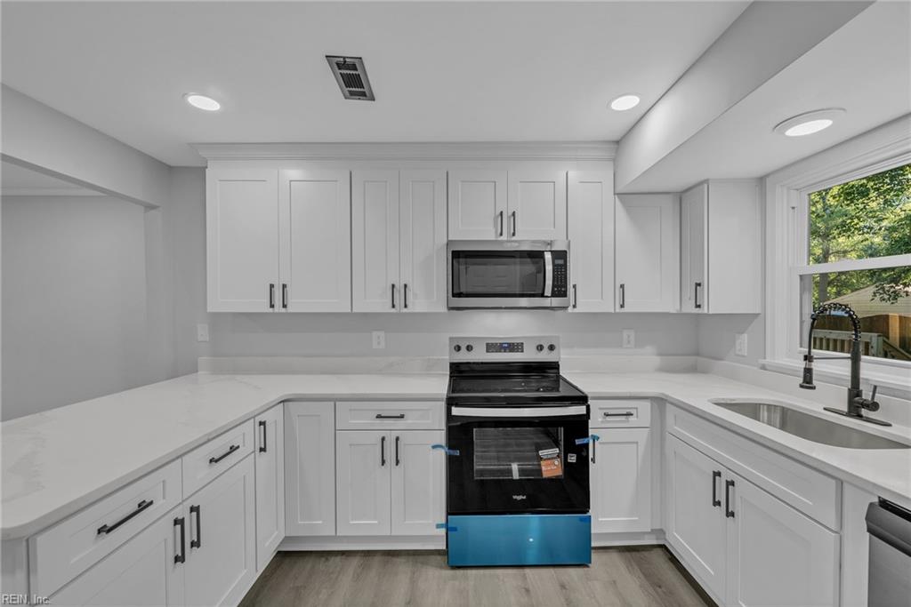11 Ardmoor DR