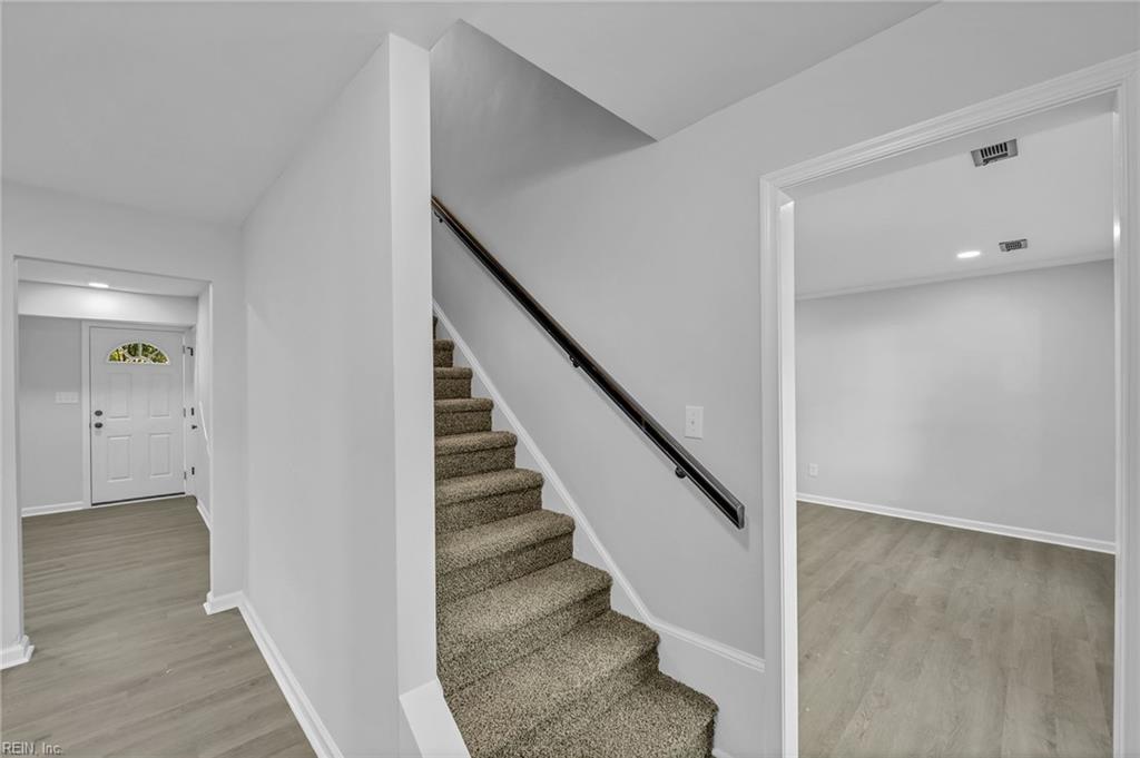 11 Ardmoor DR