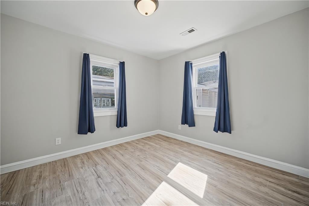 1500 Elder AVE