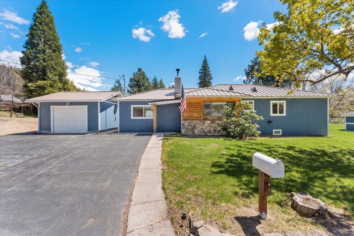 1524 Pine Grove Drive