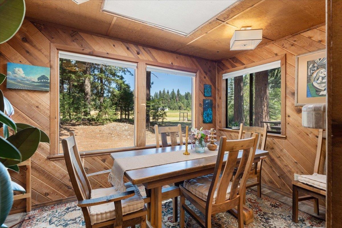 1644 N Shasta Ranch Rd