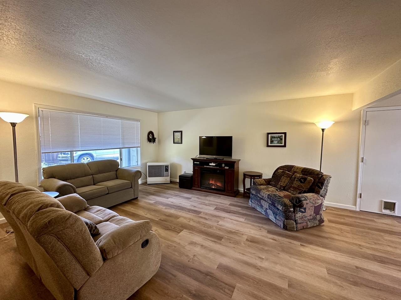 812 A Carmen Dr