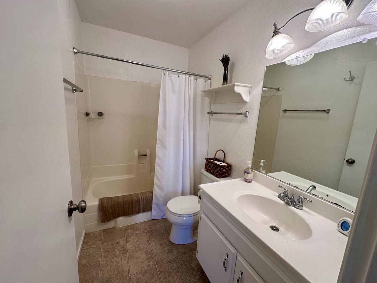 812 A Carmen Dr
